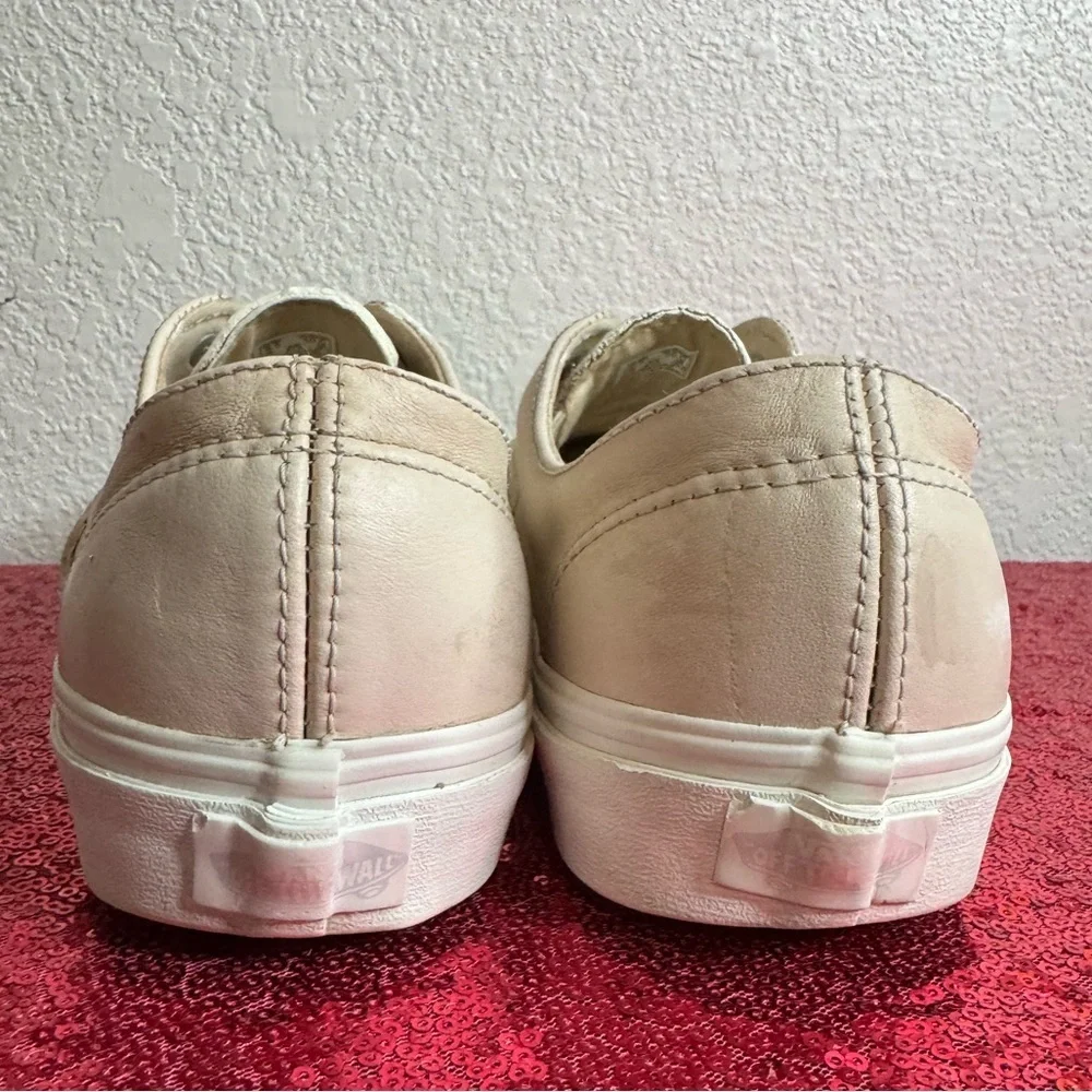 VANS 🌟 Authentic Gore Studs Leather Low Top (Size 8.5 Men’s, Size 10 Women’s)